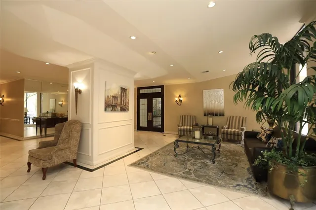 $220,000 | 14655 Champion Forest Drive, Unit 805, Houston, TX 77069