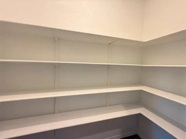 $2,150 | 148 Bennington Drive, Liberty Hill, TX 78642