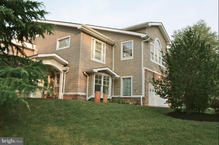 6833 Old Stage Road North Bethesda, MD 20852 - Photo 12 of 27 Exterior (Front)