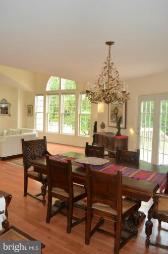 6833 Old Stage Road North Bethesda, MD 20852 - Photo 18 of 27 Dining Room