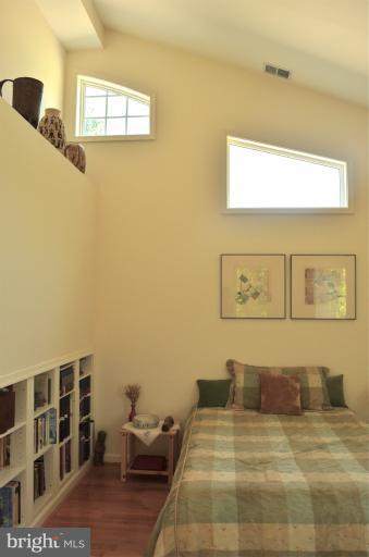 6833 Old Stage Road North Bethesda, MD 20852 - Photo 20 of 27 Bedroom