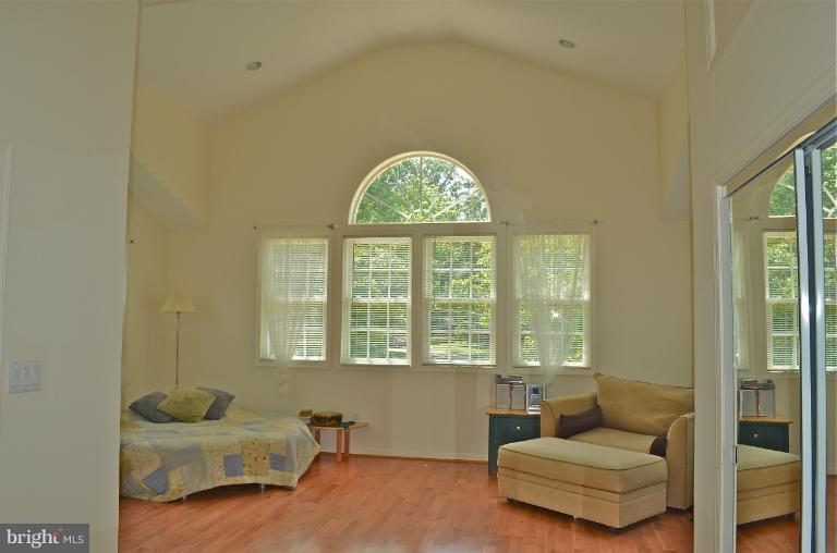 6833 Old Stage Road North Bethesda, MD 20852 - Photo 21 of 27 Bedroom (Master)