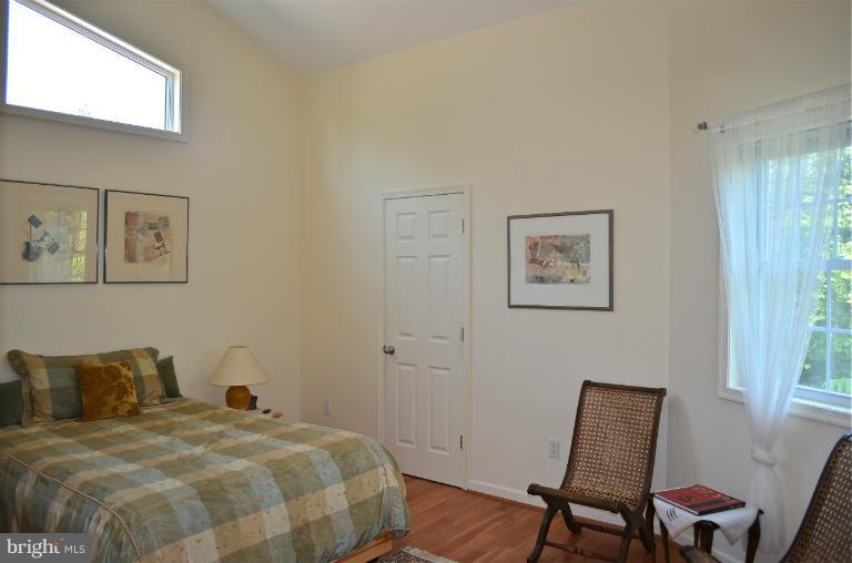 6833 Old Stage Road North Bethesda, MD 20852 - Photo 22 of 27 Bedroom