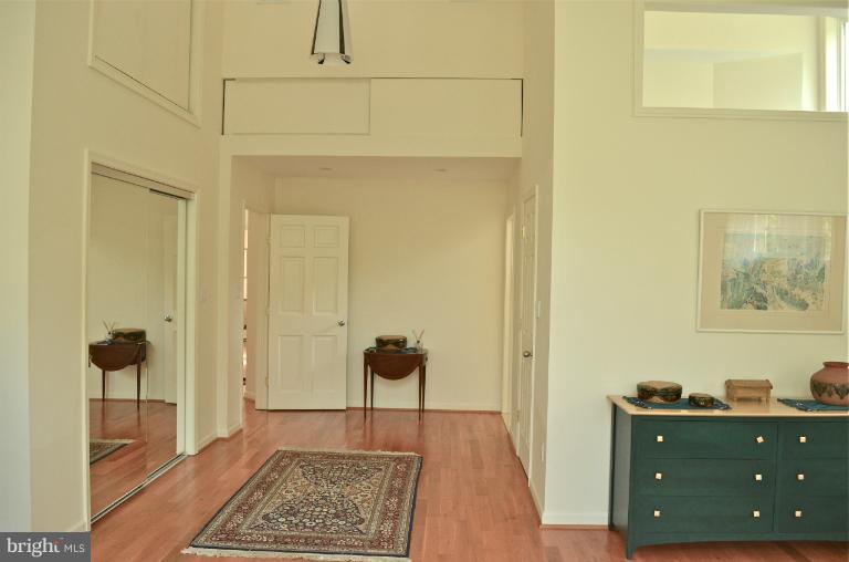 6833 Old Stage Road North Bethesda, MD 20852 - Photo 5 of 27 Bedroom (Master)