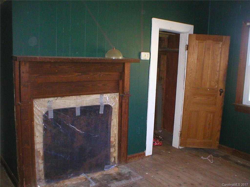 206 Roswell Road Harmony, NC 28634 - Photo 2 of 10 Gallery Image 2