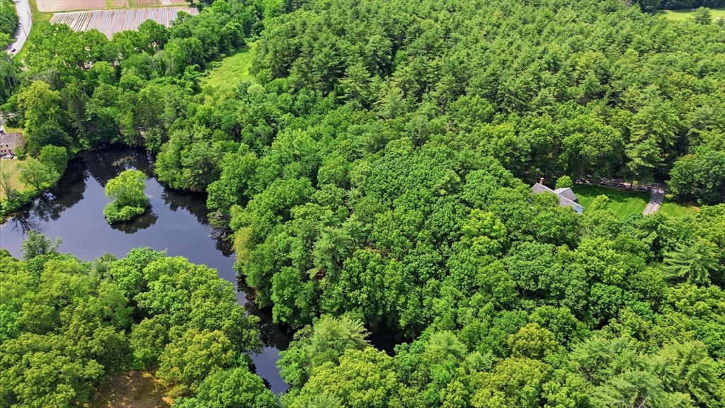 18 B Powder Mill Road Concord, MA 01742 - Photo 1 of 11