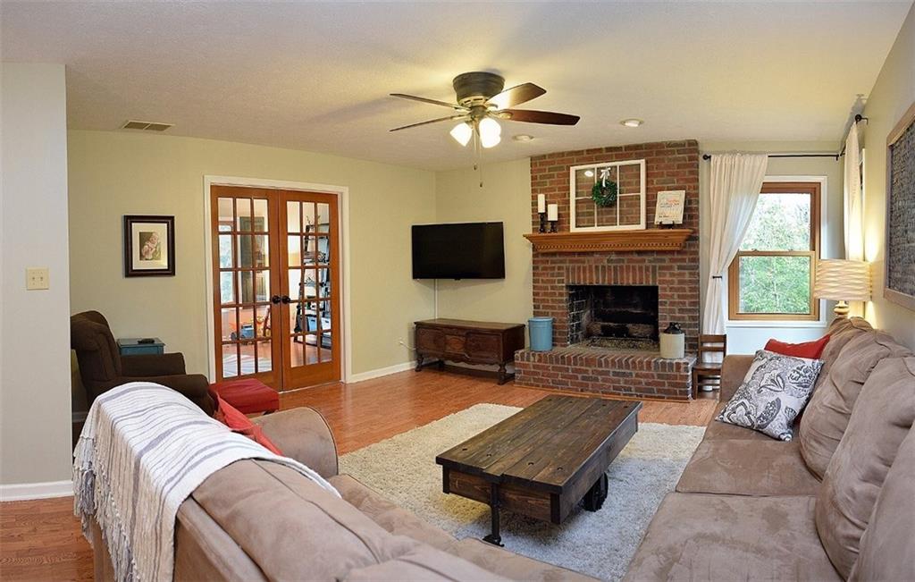 8523 Promontory Road Indianapolis, IN 46236 - Photo 6 of 24 Gallery Image 6