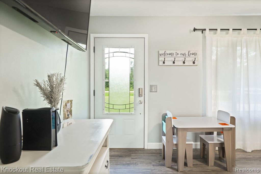 7059 Bray Road Vassar, MI 48768 - Photo 5 of 33