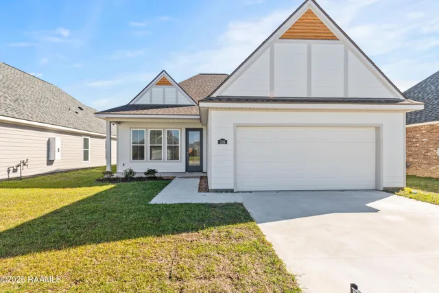 $261,500 | 108 Carreras Lane, Maurice, LA 70555