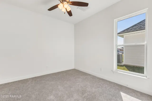 $261,500 | 108 Carreras Lane, Maurice, LA 70555