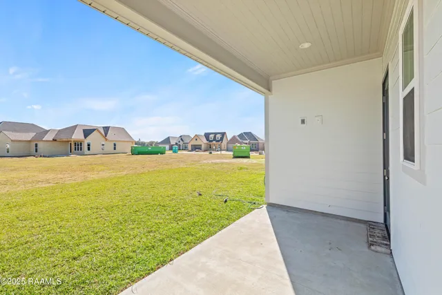 $261,500 | 108 Carreras Lane, Maurice, LA 70555