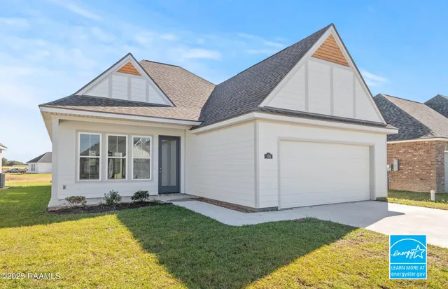 $261,500 | 108 Carreras Lane, Maurice, LA 70555