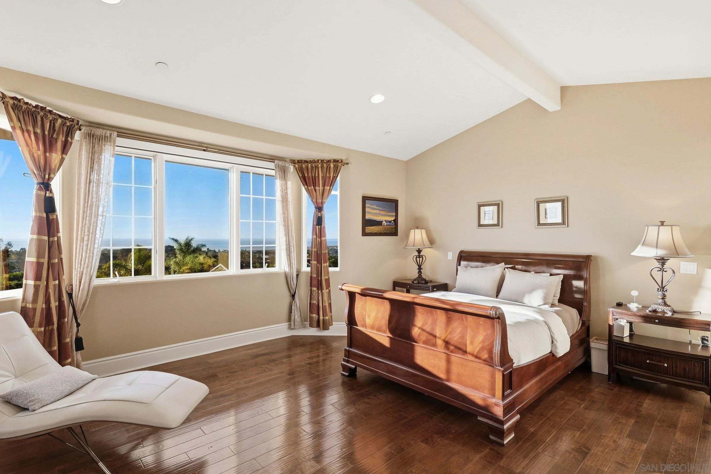 1690 Gascony Road Encinitas, CA 92024 - Photo 15 of 43 Gallery Image 15