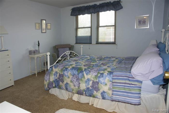 11703 Sycamore Road, Unit 4 Plymouth, MI 48170 - Photo 6 of 14 bedroom_700