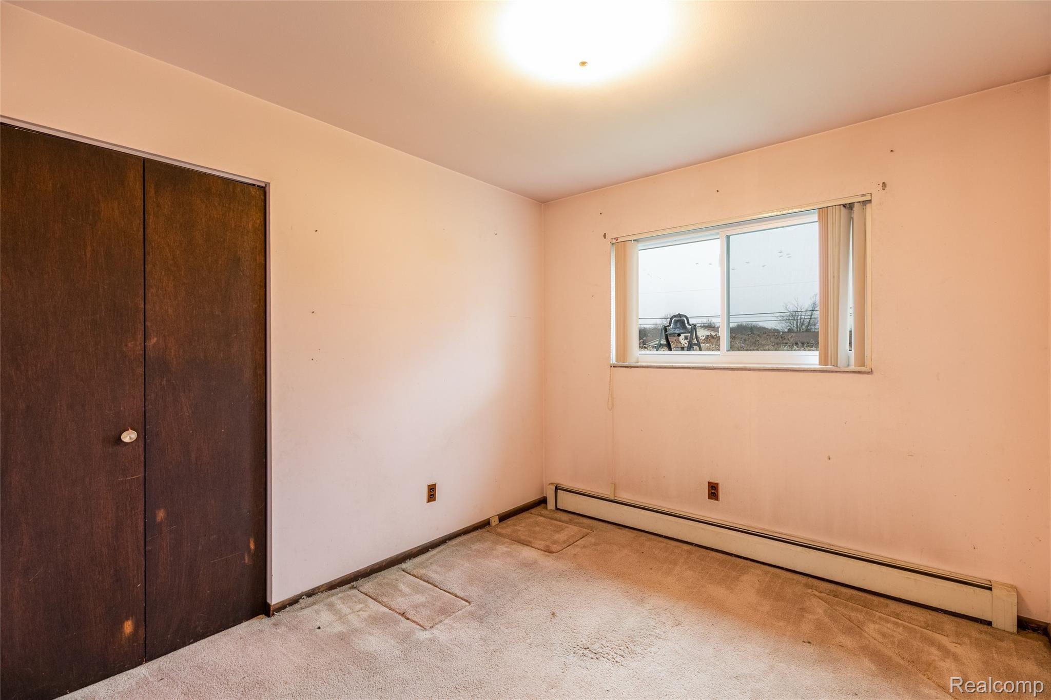 18321 Racho Road Riverview, MI 48193 - Photo 22 of 34 22.Bedroom1