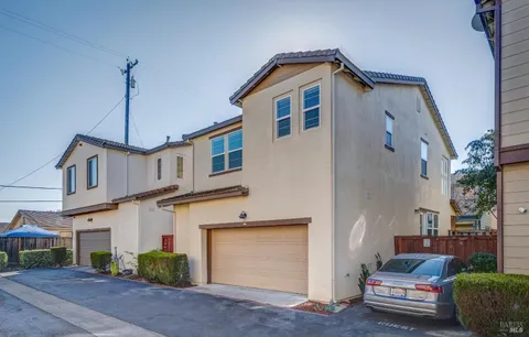 $499,500 | 1652 Glenmore Drive, Fairfield, CA 94533