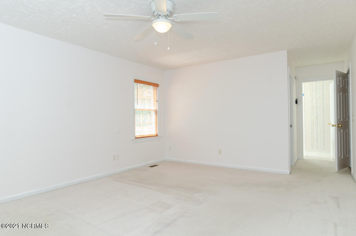 421 Rivage Promenade Wilmington, NC 28412 - Photo 23 of 54 421 Rivage Promenade (24)