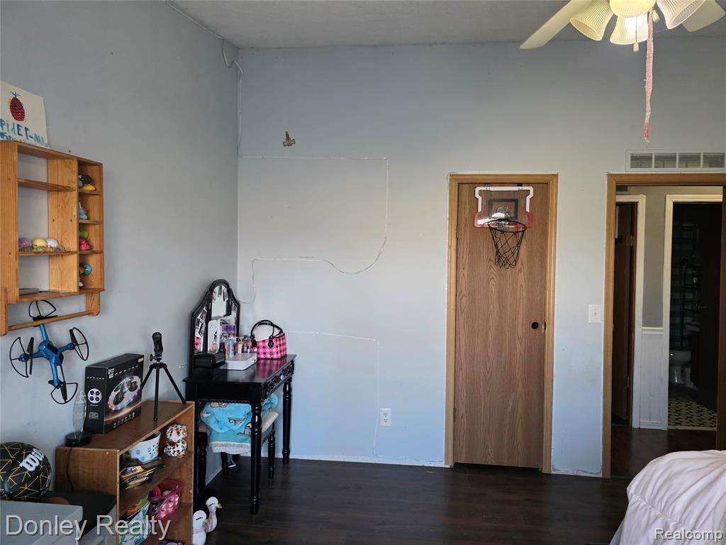3875 North Van Dyke Road Decker, MI 48426 - Photo 16 of 25