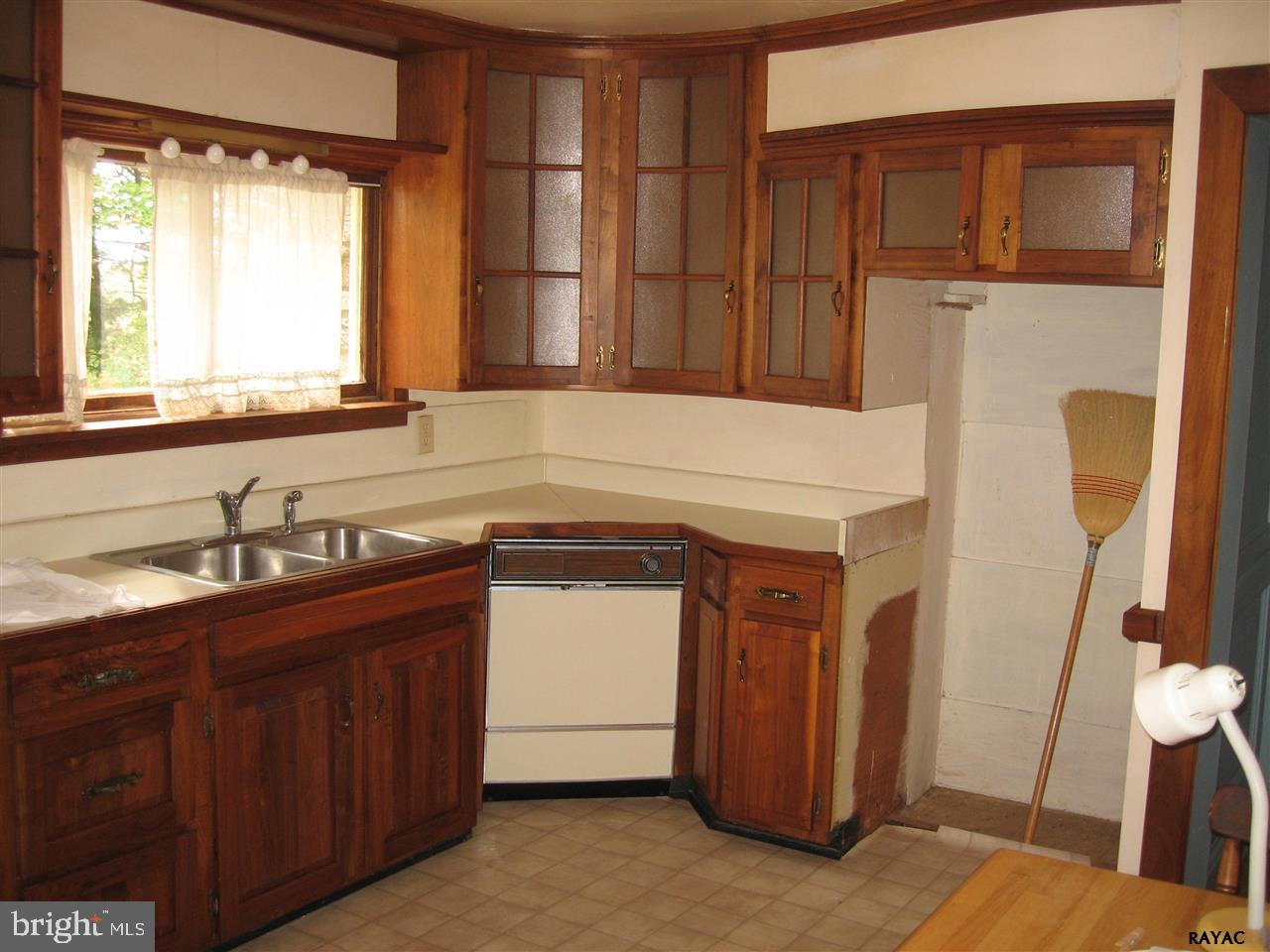 8824 Century Farms Road Felton, PA 17322 - Photo 12 of 25 Gallery Image 12