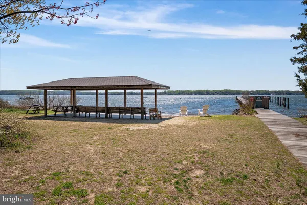 $1,425,000 | 14 Severn River Road, Severna Park, MD 21146