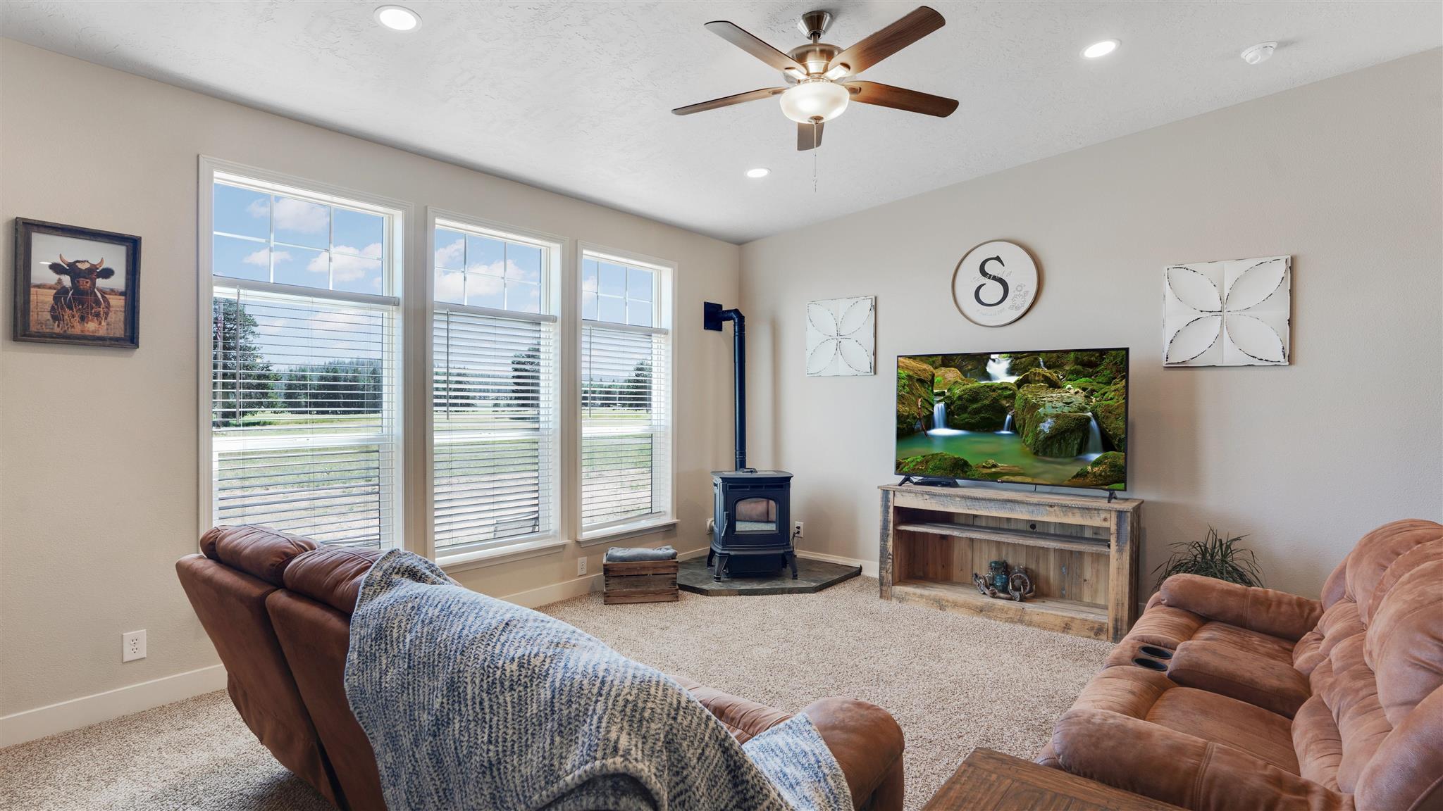 27907 North Spotted Road Deer Park, WA 99006 - Photo 13 of 34 Gallery Image 13