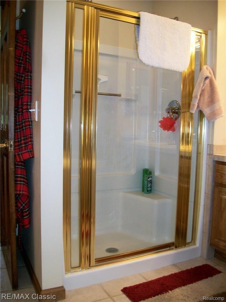 6400 Bullard Road Fenton, MI 48430 - Photo 30 of 42 103_1906.jpg