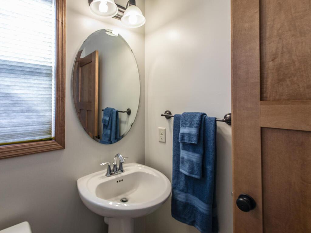 2124 Halli Road Shakopee, MN 55379 - Photo 19 of 50