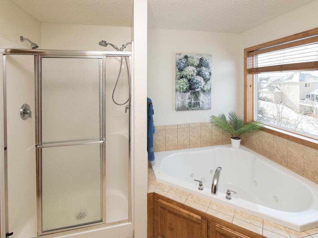 2124 Halli Road Shakopee, MN 55379 - Photo 22 of 50