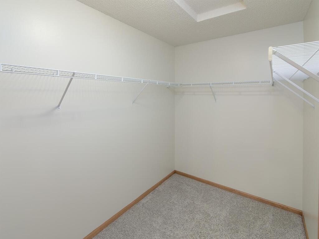 2124 Halli Road Shakopee, MN 55379 - Photo 24 of 50