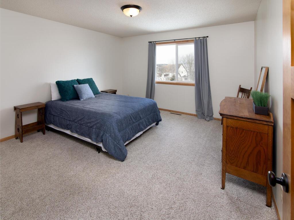 2124 Halli Road Shakopee, MN 55379 - Photo 27 of 50