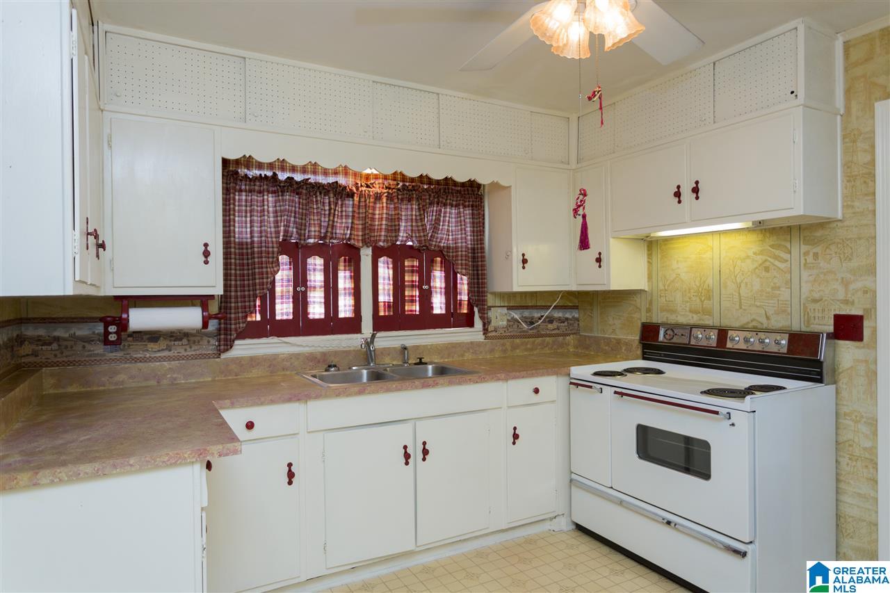 1626 29th Avenue Bessemer, AL 35023 - Photo 9 of 27