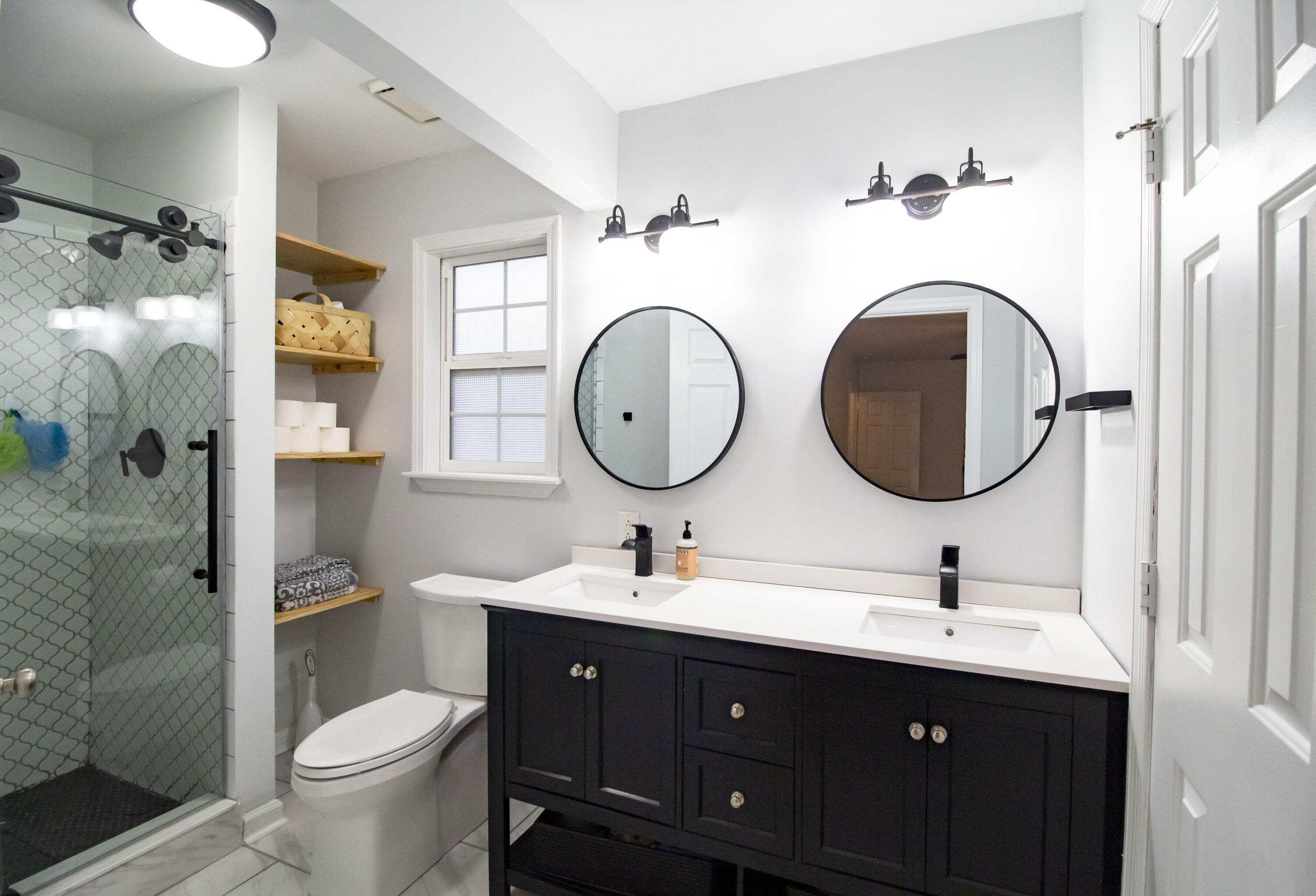 305 Commons Way Goose Creek, SC 29445 - Photo 12 of 20 Master bath