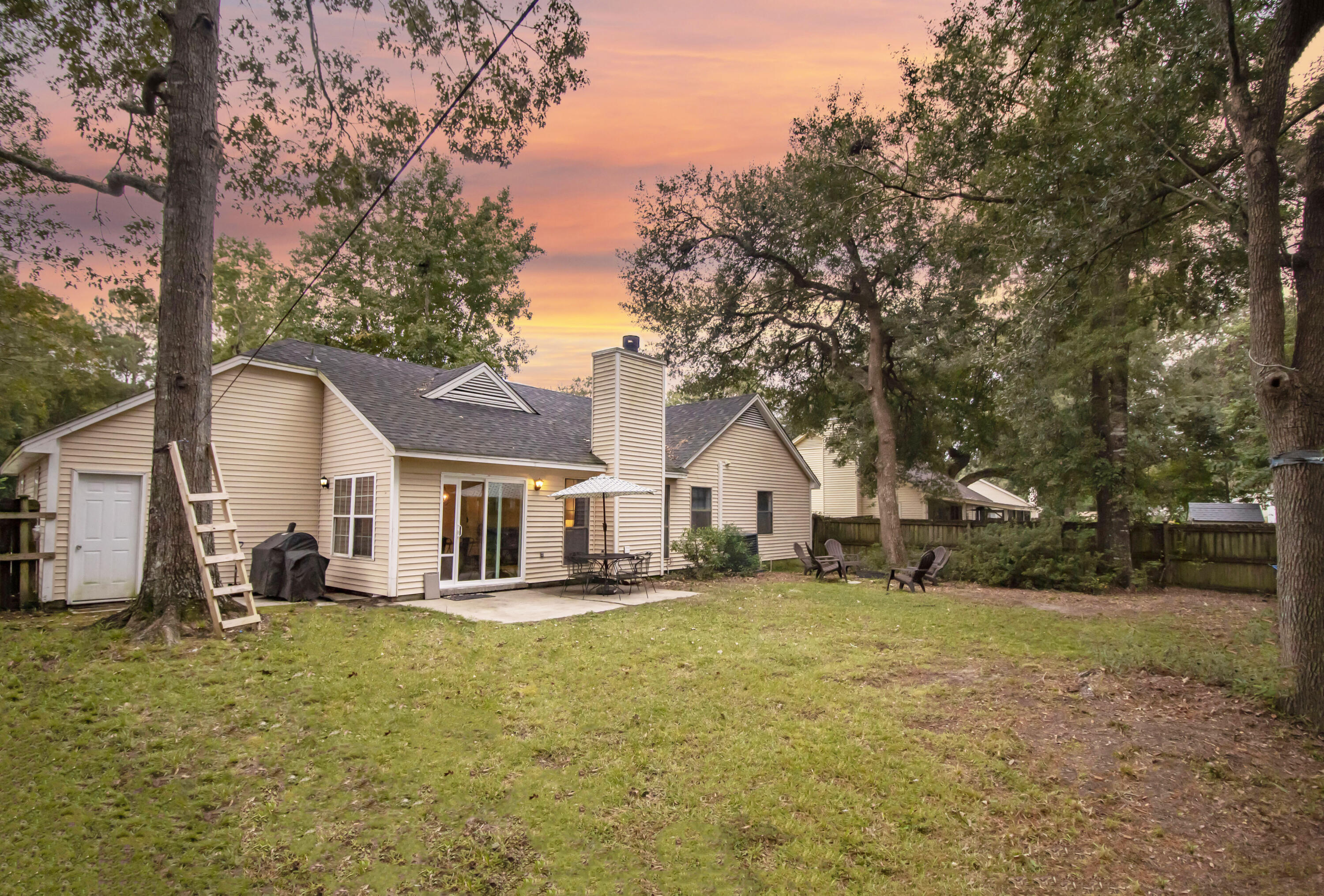 305 Commons Way Goose Creek, SC 29445 - Photo 20 of 20 back yard