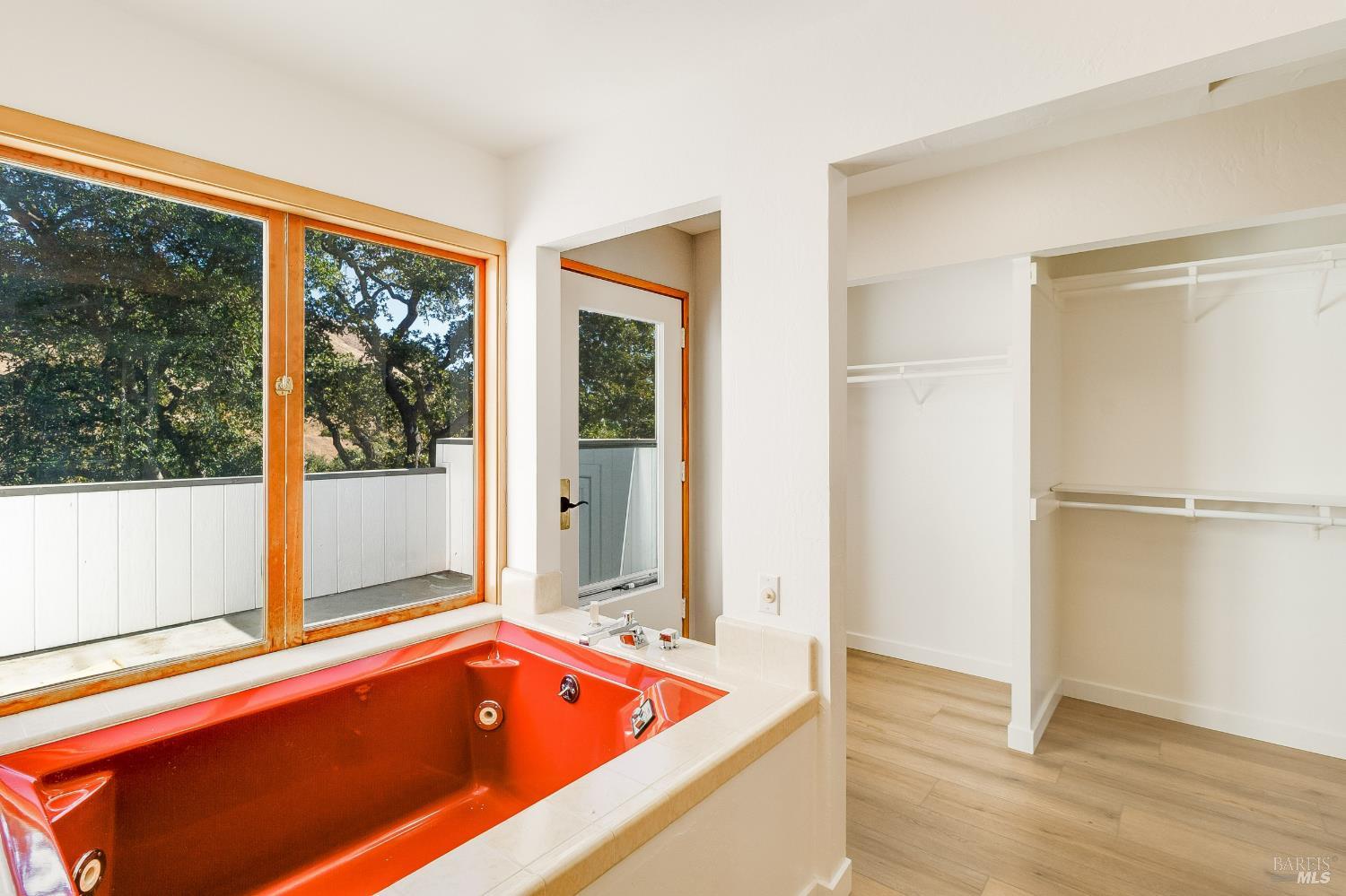 3384 Deer Hill Road Lafayette, CA 94549 - Photo 41 of 79 Gallery Image 41