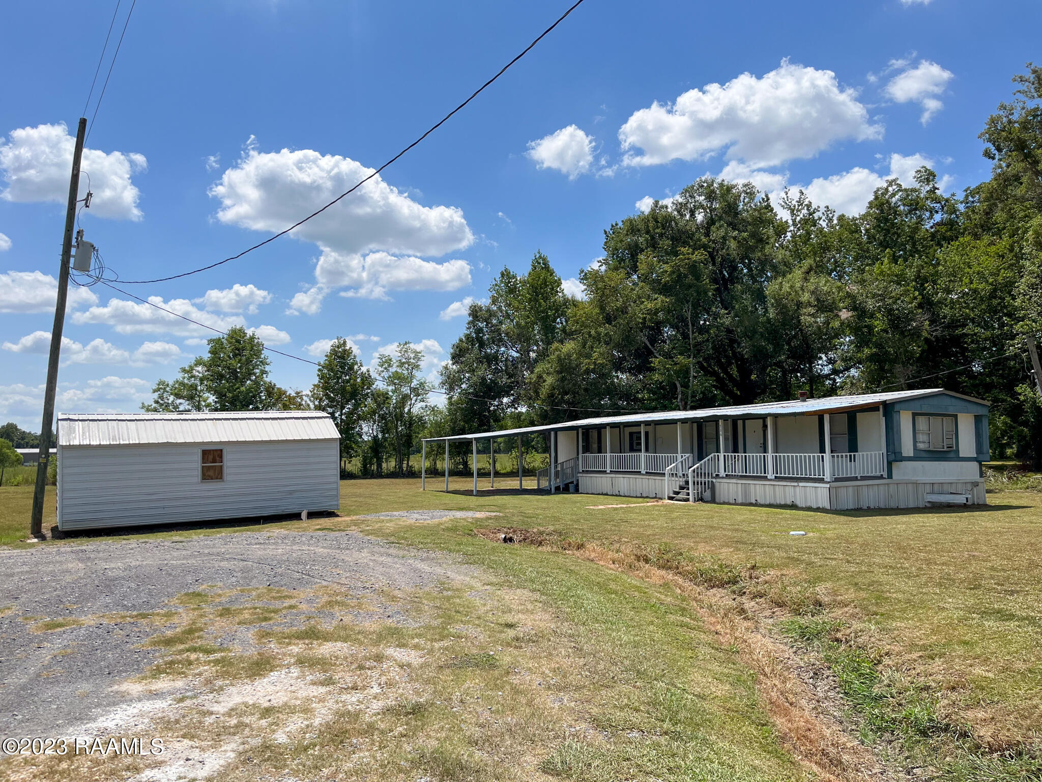 306 Sandra Lee Road Opelousas, LA 70570 - Photo 2 of 18 IMG_3946