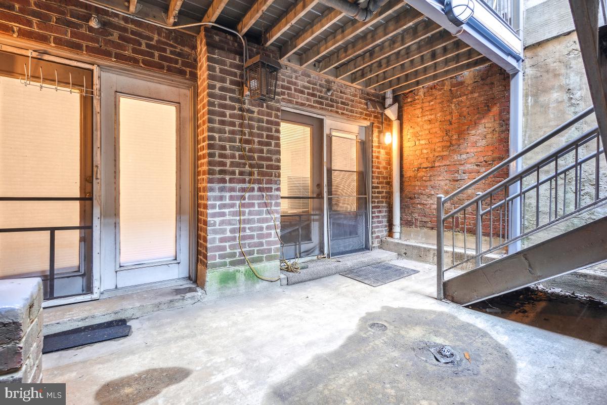 1514 21st Street Northwest, Unit 1 Washington, DC 20036 - Photo 28 of 29 a view of entryway