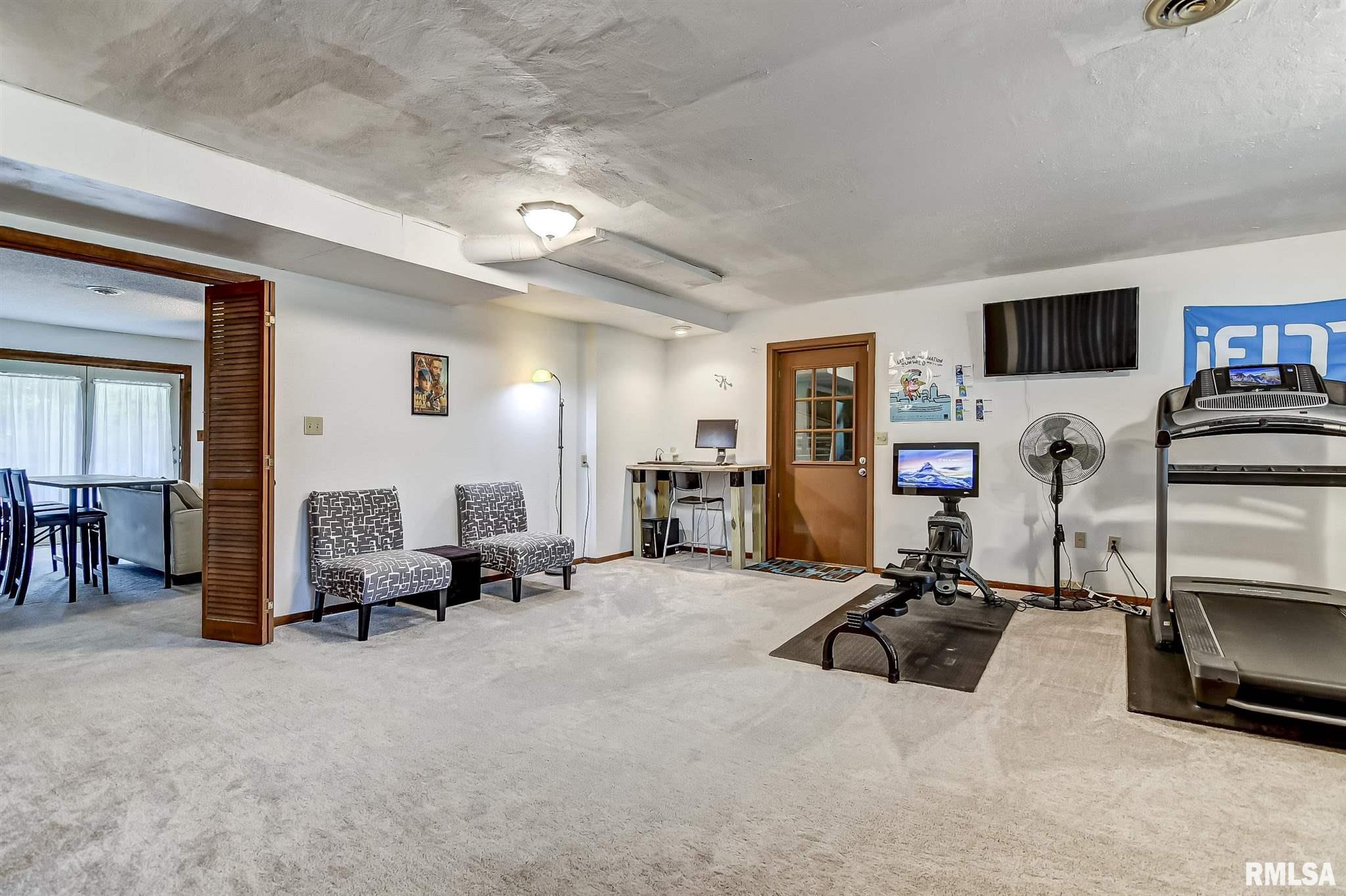 81 Greencastle Circle Springfield, IL 62712 - Photo 34 of 39 Gallery Image 34