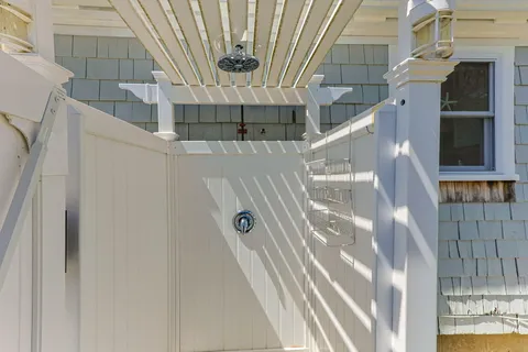 a view of entryway