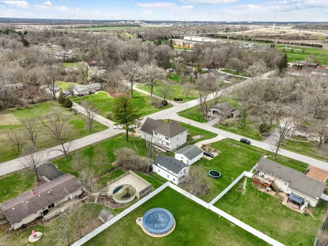 $435,000 | 200 Redwood Avenue, New Lenox, IL 60451