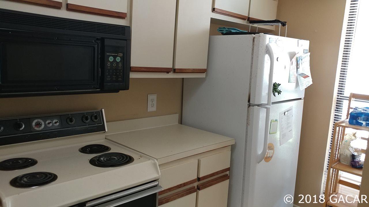 5524 Southwest 4th Place Gainesville, FL 32607 - Photo 4 of 24