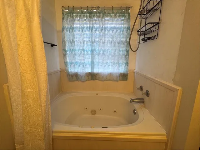 $2,350 | 18076 Bayou Pierre Drive, Maurepas, LA 70449