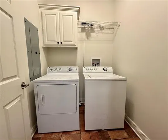 $2,300 | 18076 Bayou Pierre Drive, Maurepas, LA 70449