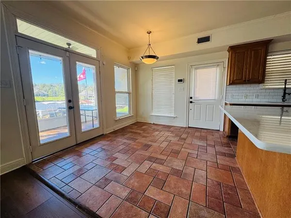 $2,300 | 18076 Bayou Pierre Drive, Maurepas, LA 70449