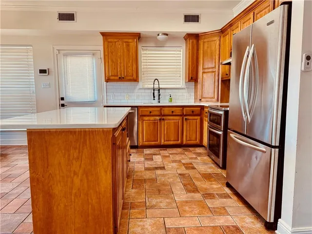 $2,350 | 18076 Bayou Pierre Drive, Maurepas, LA 70449