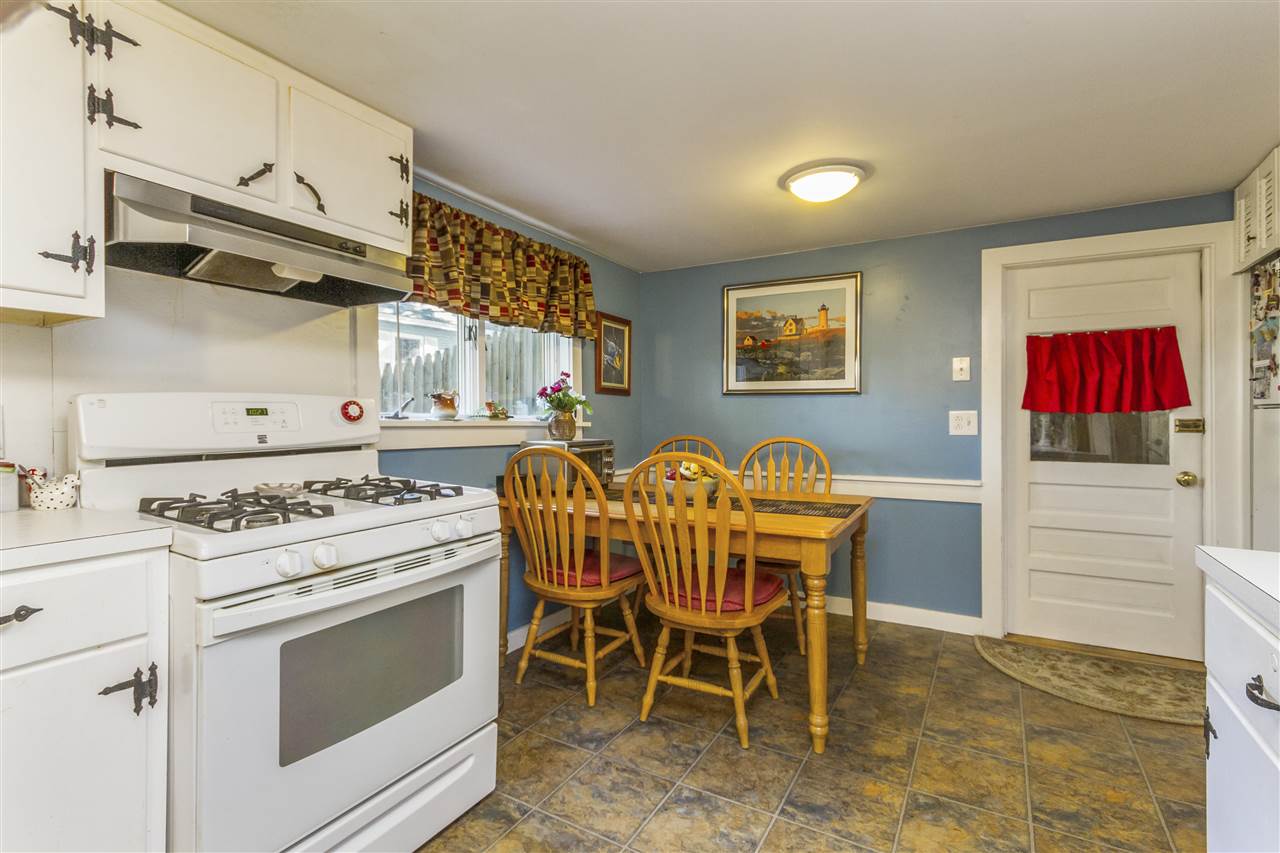 12 Prospect Street Exeter, NH 03833 - Photo 8 of 31