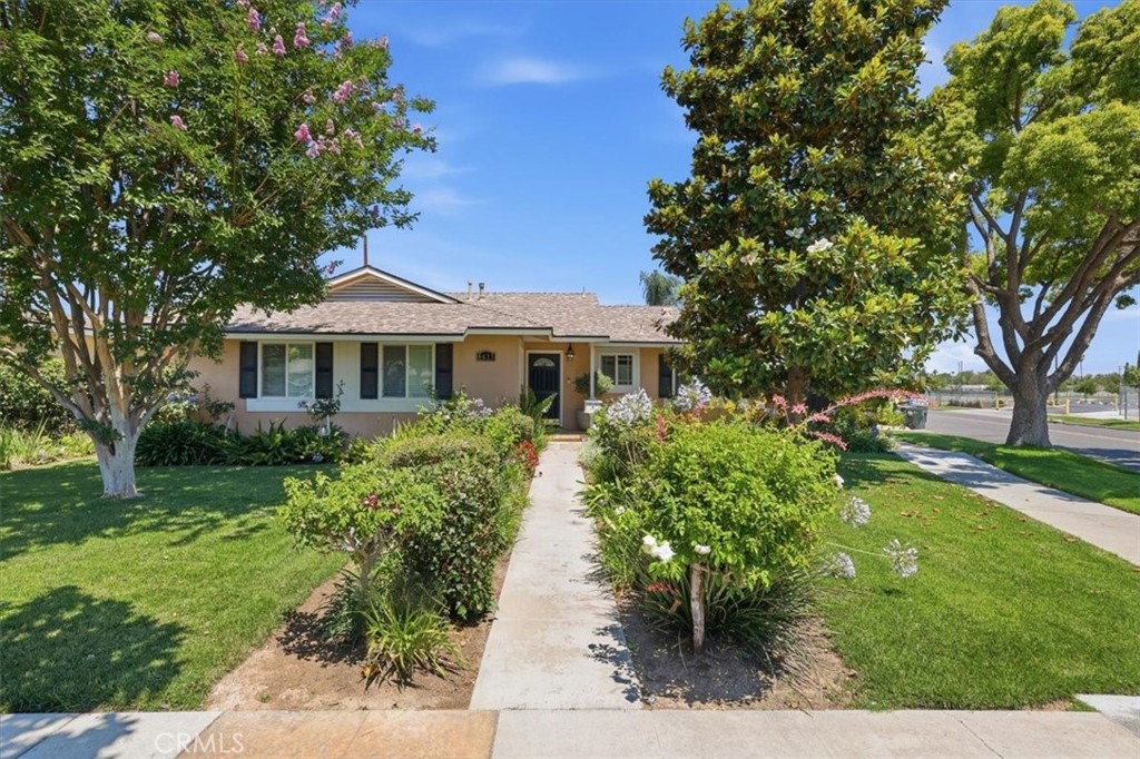 8633 Garfield Street Riverside, CA 92504 - Photo 2 of 54