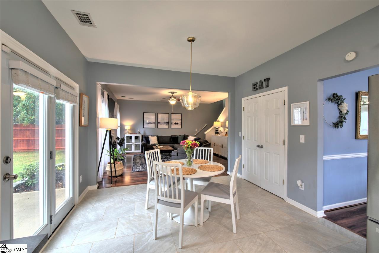 16 Ridgebrook Way Greenville, SC 29605 - Photo 9 of 25 Gallery Image 9