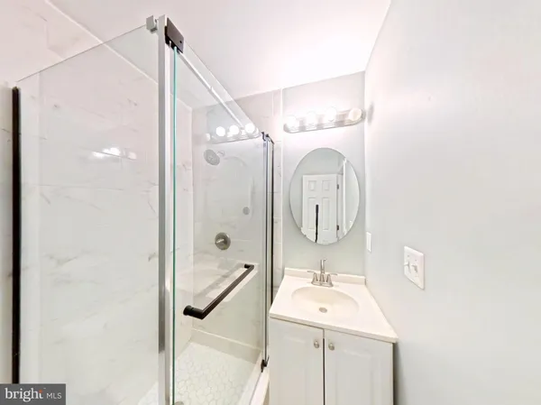 $3,200 | 18428 Point Seneca Place, Germantown, MD 20874