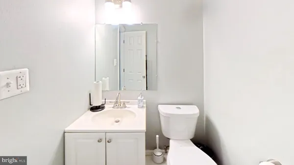 $3,200 | 18428 Point Seneca Place, Germantown, MD 20874