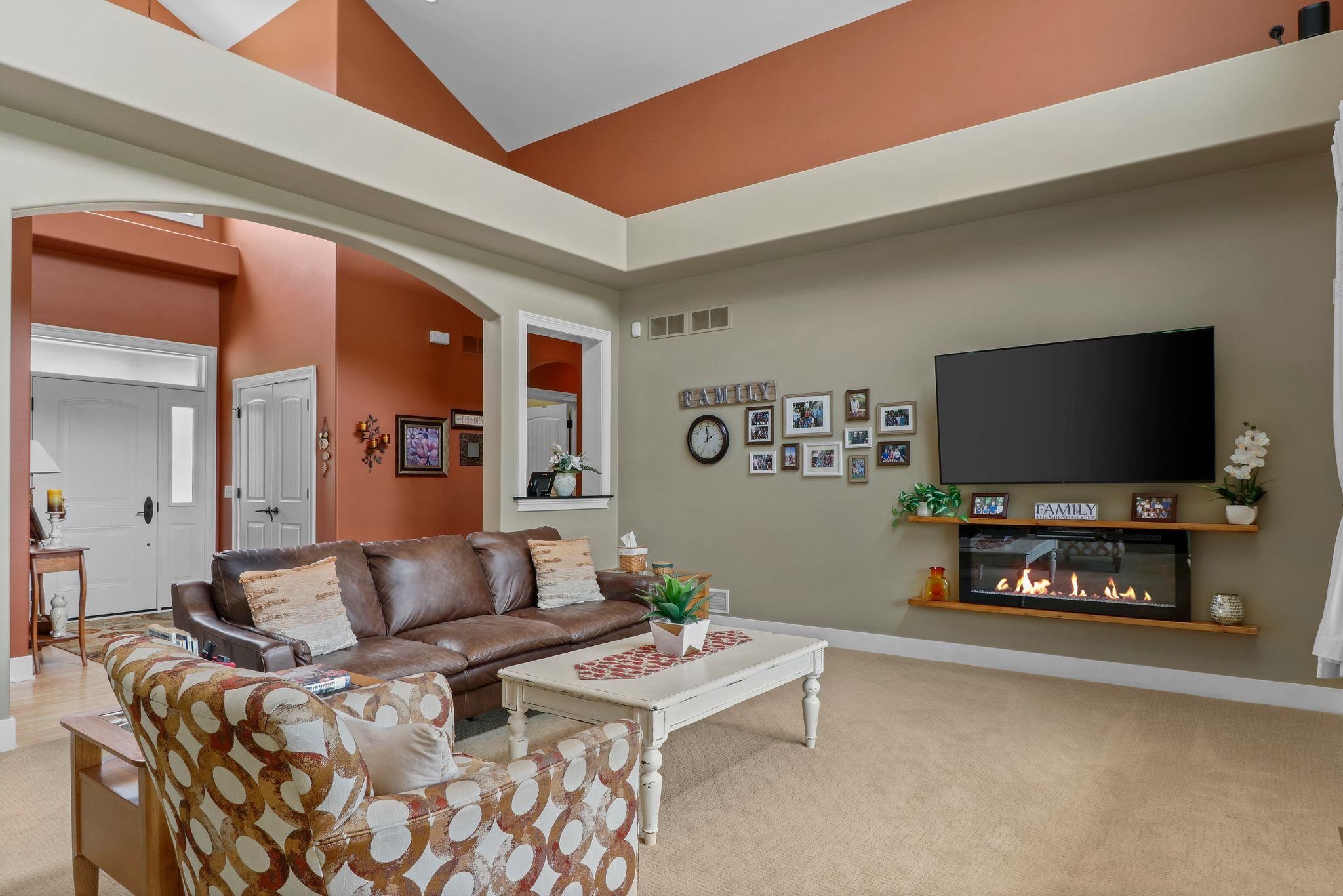 S8749 Waters Edge Way, Unit 41 Prairie du Sac, WI 53578 - Photo 5 of 59